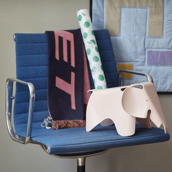 Vitra designové stoličky Eames Elephant Small