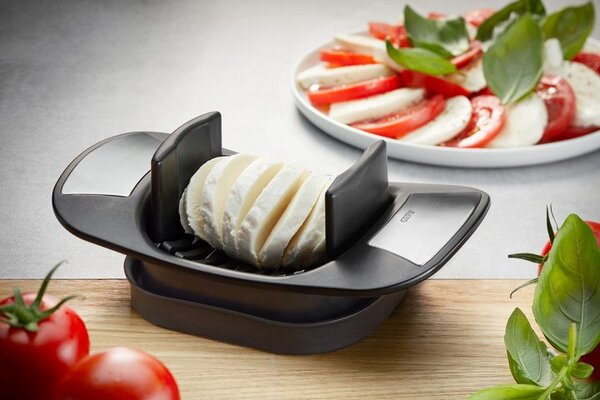 Kráječ na mozzarellu a rajčata CAPRESE - GEFU