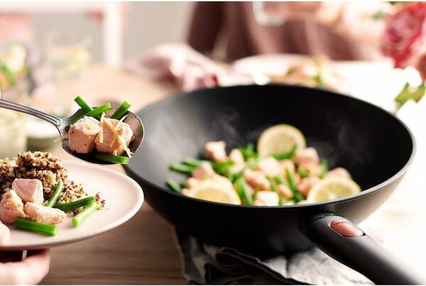 Wok Pánev ECO LITE s odnímatelnou rukojetí 30 cm na indukci - WOLL