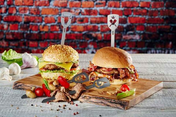 Hamburgerové špízy TORRO, 2 kusy (lebka / plamen) - GEFU