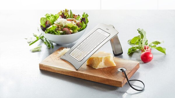 Sada gurmánské struhadlo FORMAGGIO + servírovací deska - GEFU