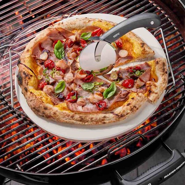 Pizza kámen kulatý, se stojánkem + Pizza kolečko DARIOSO - GEFU