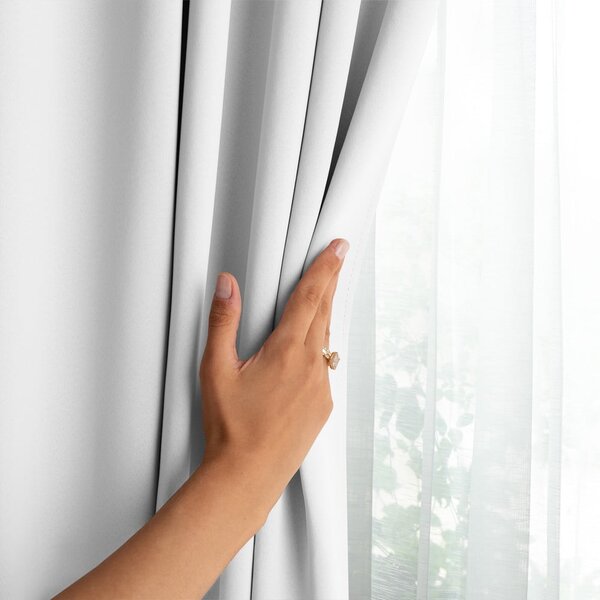 Bílý dimout závěs 140x175 cm Kierra – Restilo