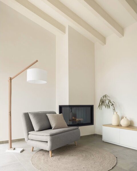 Volně stojící lampa Kave Home Izaar