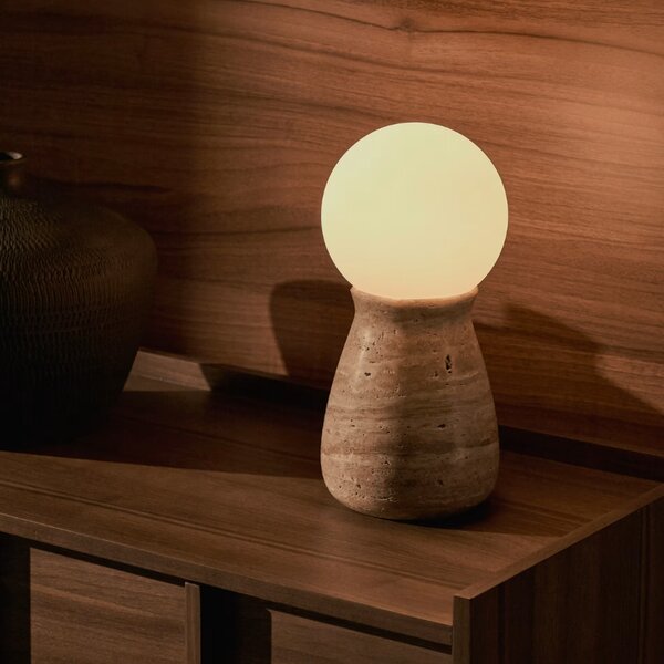 Béžová kamenná stolní lampa Kave Home Okeni