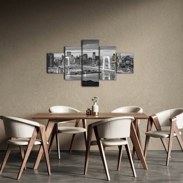Obraz - Velkoměsto se žlutou věží (125x70 cm)