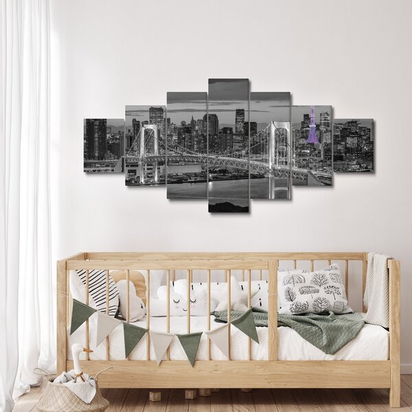 Obraz - Velkoměsto s fialovou věží (210x100 cm)