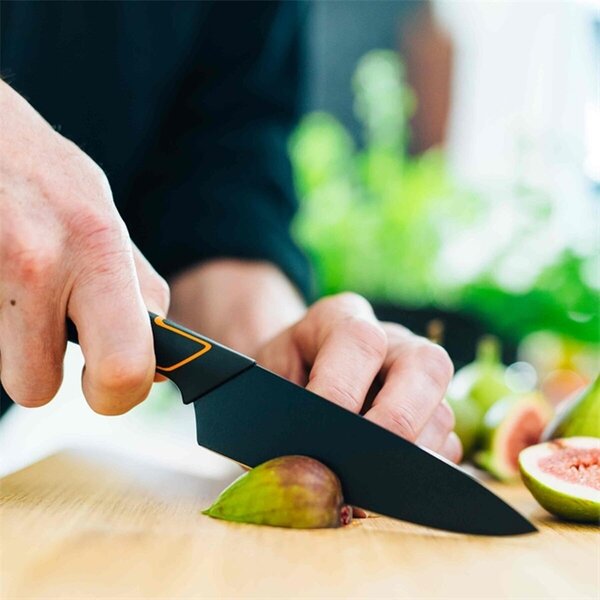 Edge Nůž kuchyňský Deba 12 cm Fiskars 978326