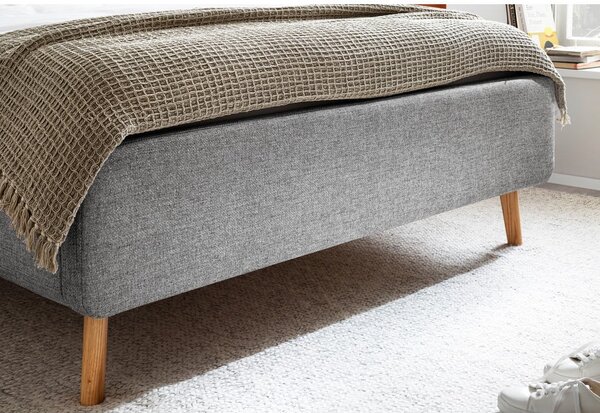Šedá čalouněná dvoulůžková postel s úložným prostorem s roštem 160x200 cm Lotte – Meise Möbel