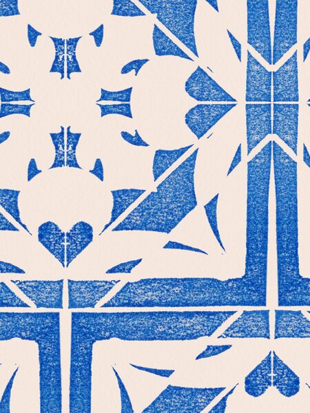 FUGU Designová tapeta s modrým ornamentem – Ornamental Tiles Blue Materiál: Digitální eko vlies - klasická tapeta nesamolepicí
