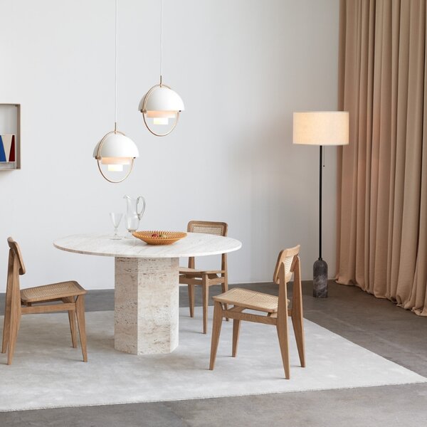 GUBI Mramorová stojací lampa Gravity 169 cm