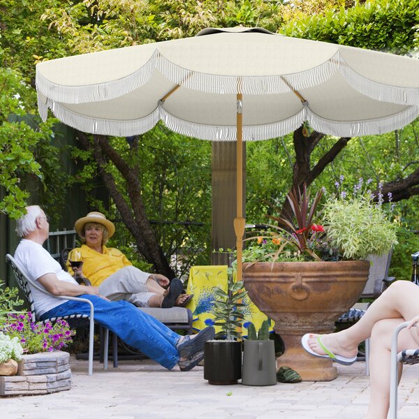 Patio slunečník Outsunny Ø269 cm se sklopným ramenem a kličkou, UV30+ ochrana pro terasu béžový | Aosom