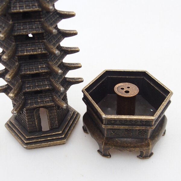 E-bonsai Kovová figurka - pagoda