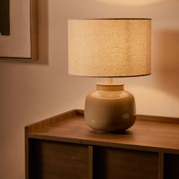 Zelená keramická stolní lampa Kave Home Tay