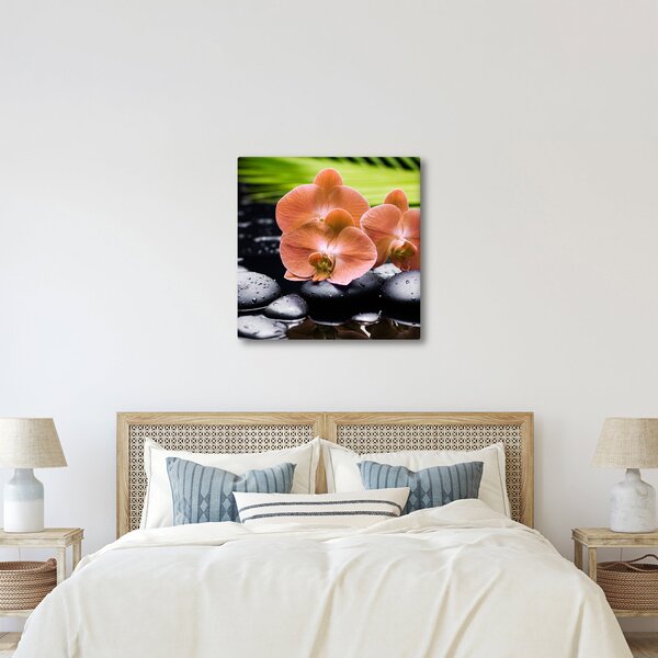 Obraz - Oranžová orchidej s palmovými listy (30x30 cm)