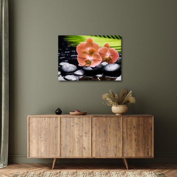 Obraz - Oranžová orchidej s palmovými listy (70x50 cm)