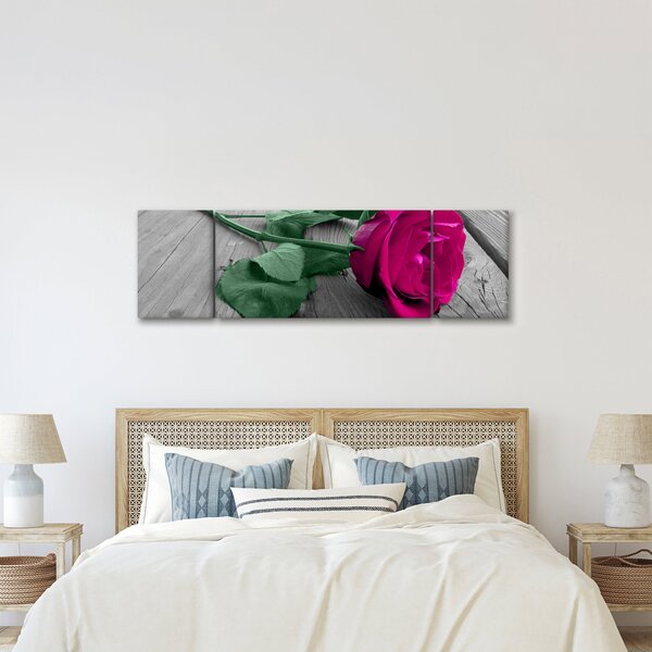 Obraz - Růžová růže se zeleným stonkem (170x50 cm)