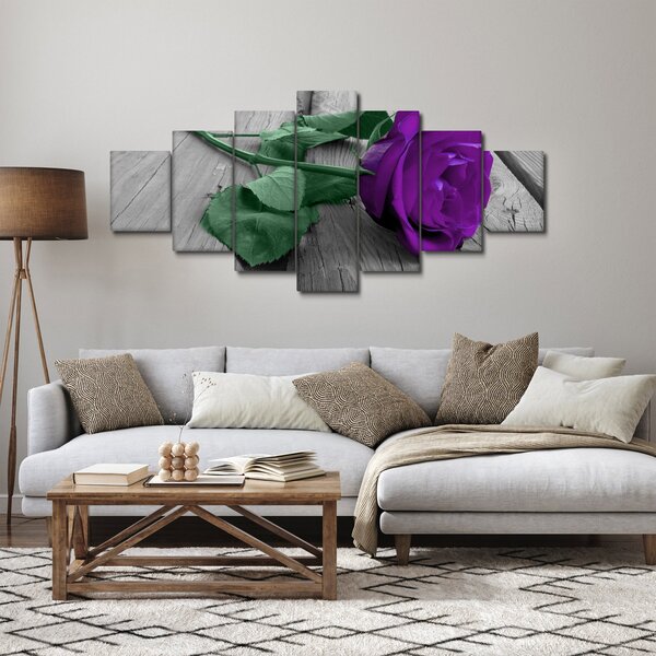 Obraz - Fialová růže se zeleným stonkem (210x100 cm)