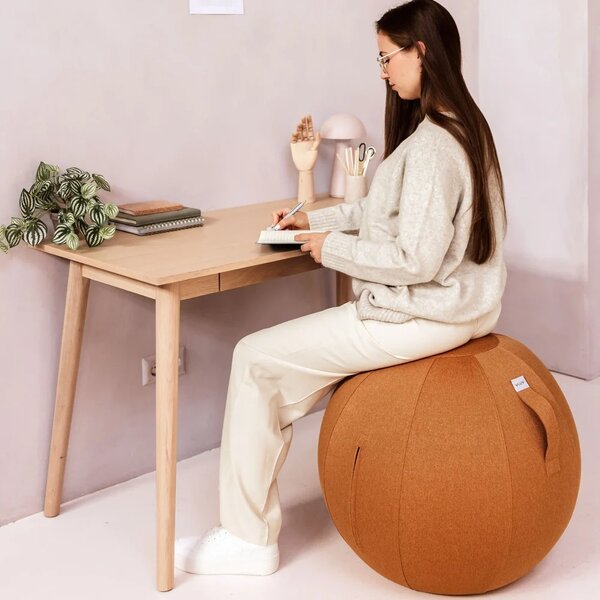 Oranžový sedací / gymnastický míč VLUV NEW LEIV Ø 65 cm