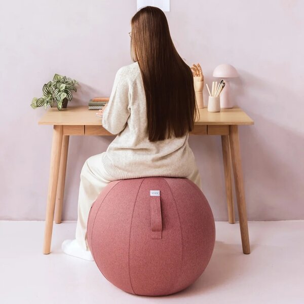 Růžový sedací / gymnastický míč VLUV NEW LEIV Ø 65 cm