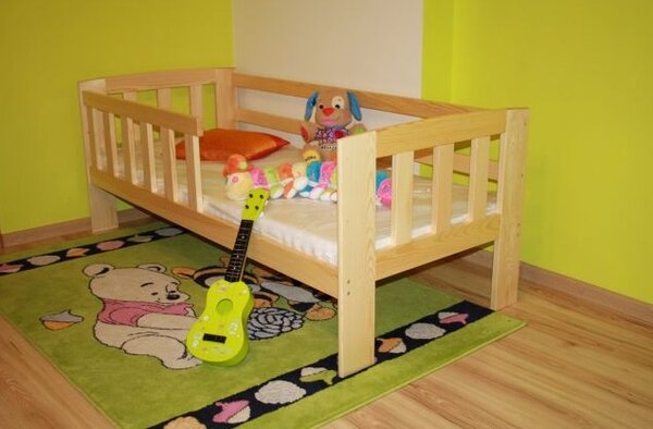 Dětská postel Agatka 70x160 cm s roštem (Barva dřeva: Dub)