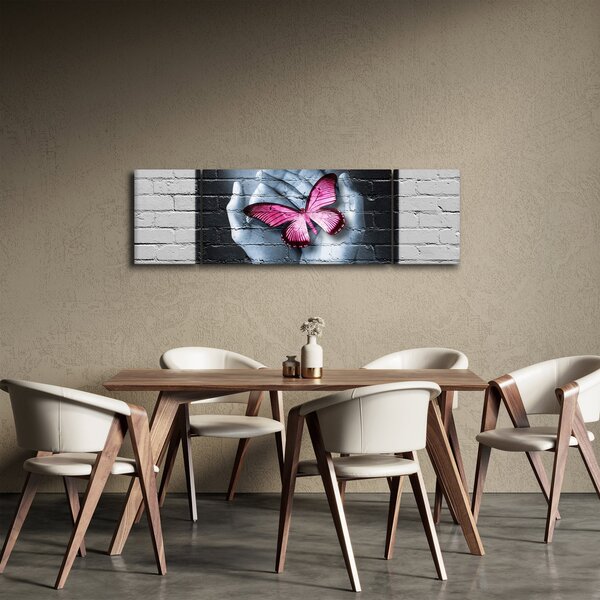 Obraz - Růžový motýl ve zdi (170x50 cm)