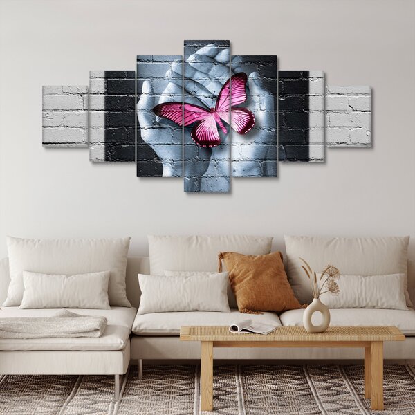 Obraz - Růžový motýl ve zdi (210x100 cm)