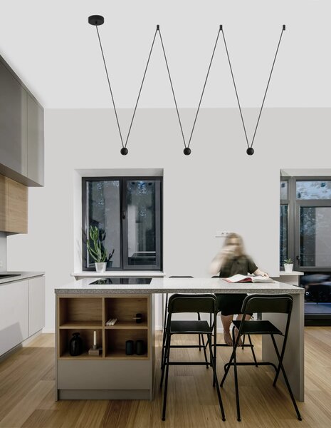 Moderní lustr Nocci 32 černé – Černá