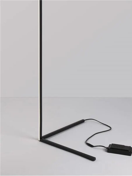 LED stojací lampa V-Line 585 černé – Černá