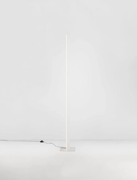 Dizajnová stojaca lampa Edel Biela – Bílá