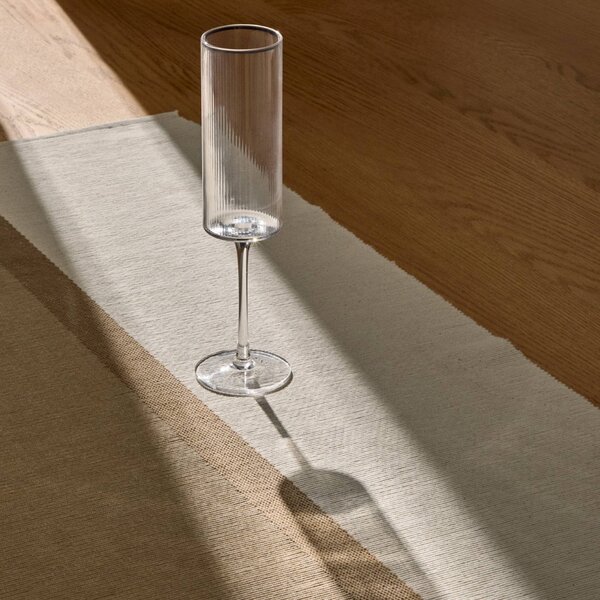 Kave Home Sklenička na sekt Eluria 245 ml