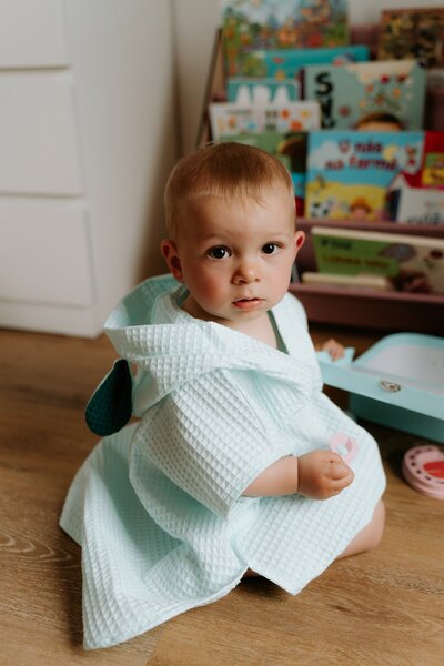 Dětské plážové pončo mátové Velikost: 0-12 měsíců