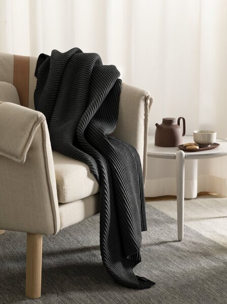 Design House Stockholm 1098-1500 Deka Pleece, 140 x 160 cm, tmavě šedá
