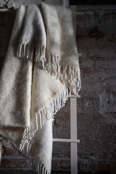 ERNST Pléd z vlněné směsi Fringe Natural White - 130 x 170 cm EF563