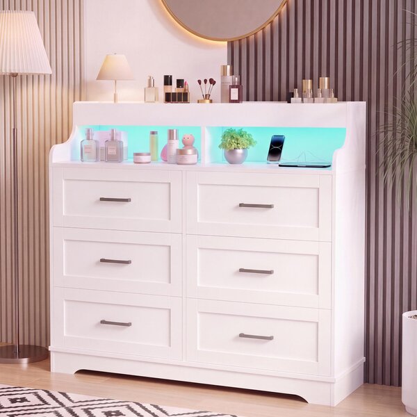 Komoda REMZETTA, bílá, se 6 zásuvkami, RGB LED osvětlení, 2 zásuvky a 2 USB porty, zásuvková komoda do ložnice a dětského pokoje