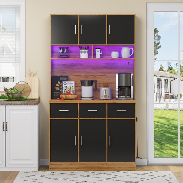 Kuchyňská komoda s LED osvětlením, rozměry 100x40x180 cm, korpus v přírodním odstínu s černými dvířky, zásuvkami a zásuvkou, vhodná do kuchyně i jídelny