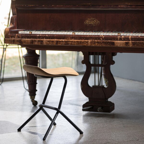 Designové stoličky Strain Stool
