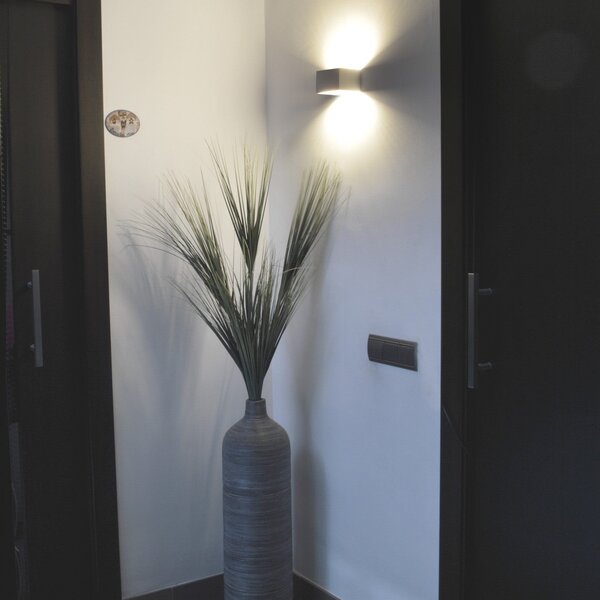 Exo Rett LED nástěnné svítidlo černé M
