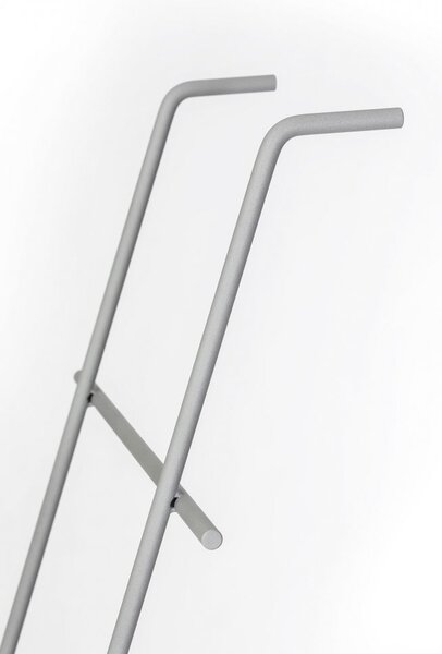 Kovový odkládací žebřík v. 170 cm