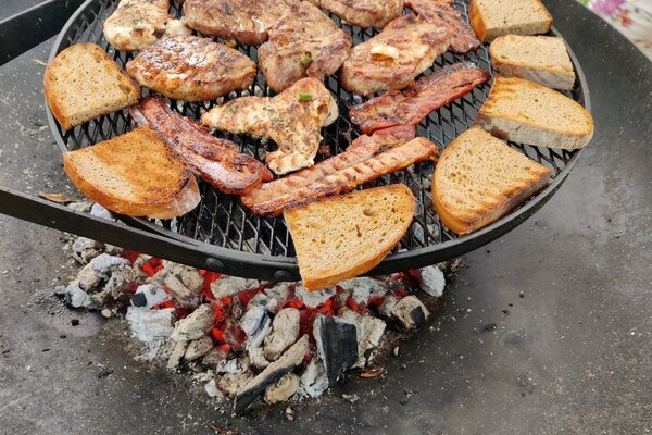 Přenosné ohniště Ø 80 cm s grilovacím roštem P