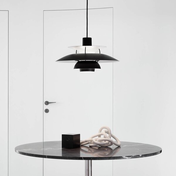 Louis Poulsen PH 5 závěsné světlo monochrom černá, stmívatelný, Černá, Obývací pokoj / jídelna, Hliník, Design
