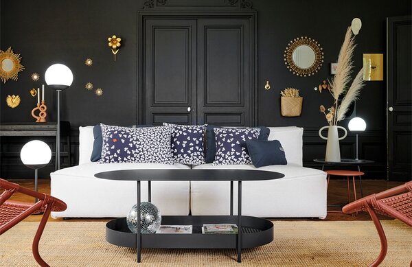 Třešňově červená venkovní LED lampa Fermob MOOON! 134 cm