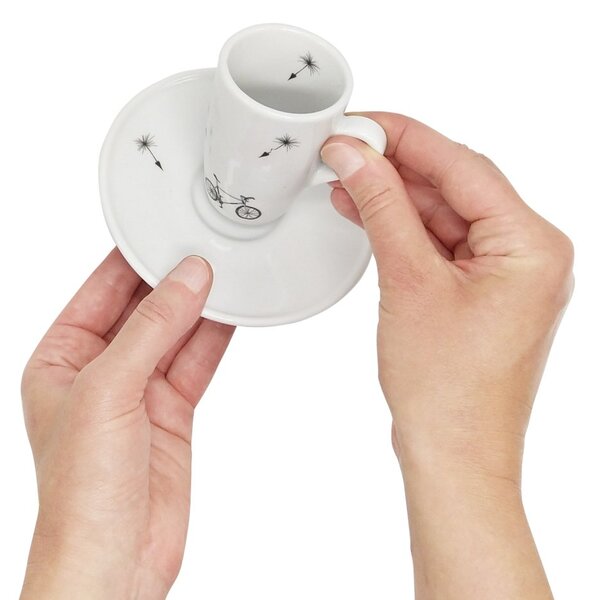 Porcelánový espresso šálek Kolo s podšálkem, 130 ml – s ručně malovanou perokresbou, český design