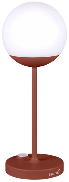 Zemitě červená venkovní LED lampa Fermob MOOON! 41 cm