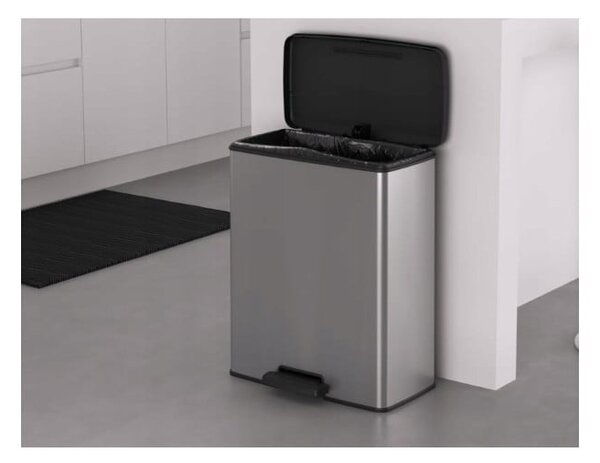 Pedálový plastový odpadkový koš 65 l Rectangular - Curver