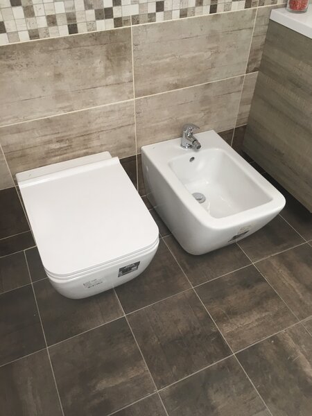 JIKA CUBITO PURE KOMPLET závěsný klozet se sedátkem Slowclose a závěsný bidet, VÝPRODEJ VZORKU