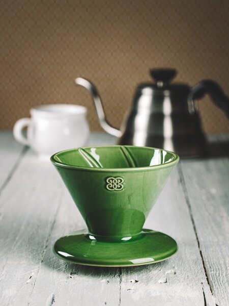 Keramika Vanya Dripper - překapávač na kávu - zelený
