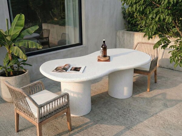 Zahradní jídelní stůl SIRMIONE 200 cm 110 cm Terrazzo efekt Bílé terrazzo