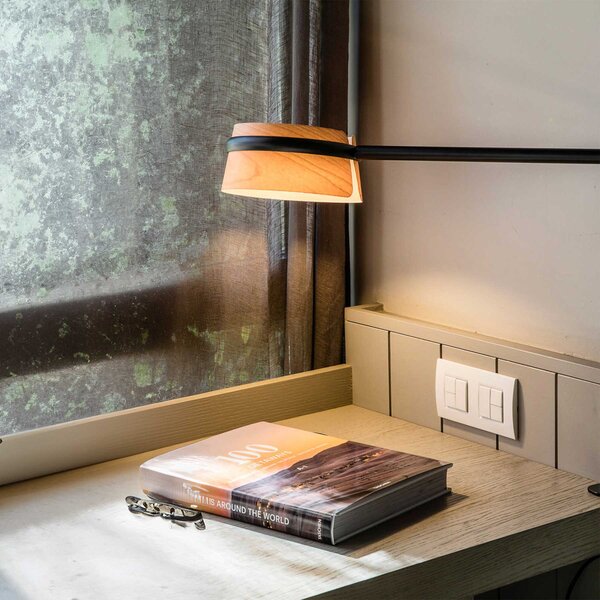 Faro Loop LED stolní stmívatelné svítidlo Hnědá