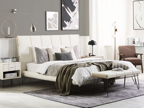 Postel Umělá kůže BETIN 180 x 200 cm Světle béžová